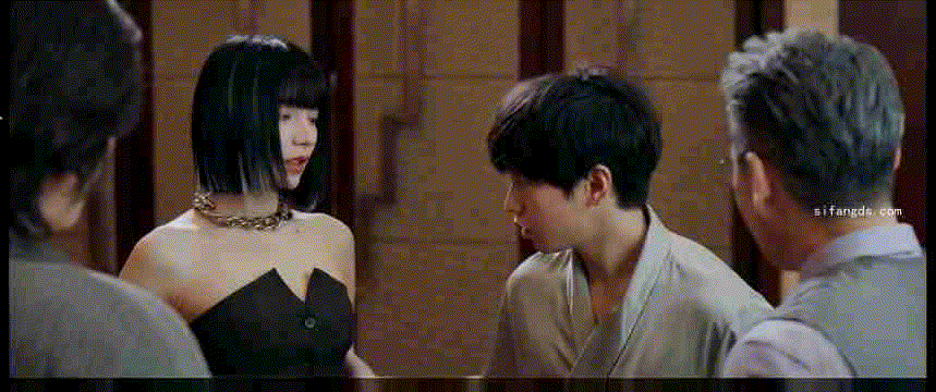 1761821401883.gif